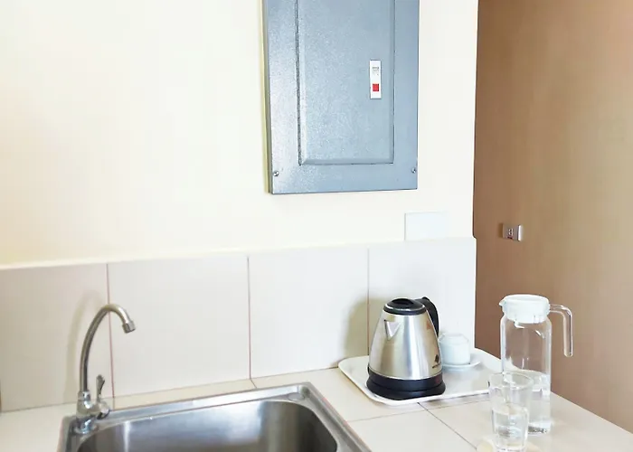 Hotel Airobedz - A Value Manilla